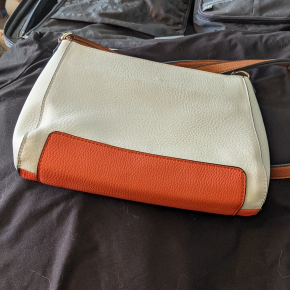 Coral 🪸 Tri-color Crossbody Cleo Purse - Picture 7 of 8